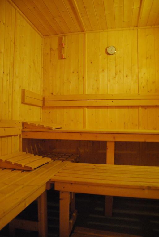 Hotel Les Combelles Châtel Exteriör bild