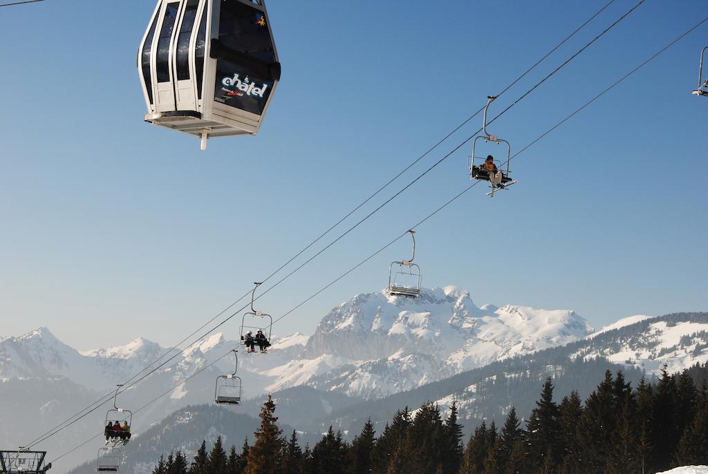 Hotel Les Combelles Châtel Exteriör bild