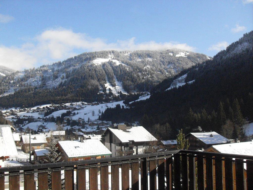 Hotel Les Combelles Châtel Exteriör bild